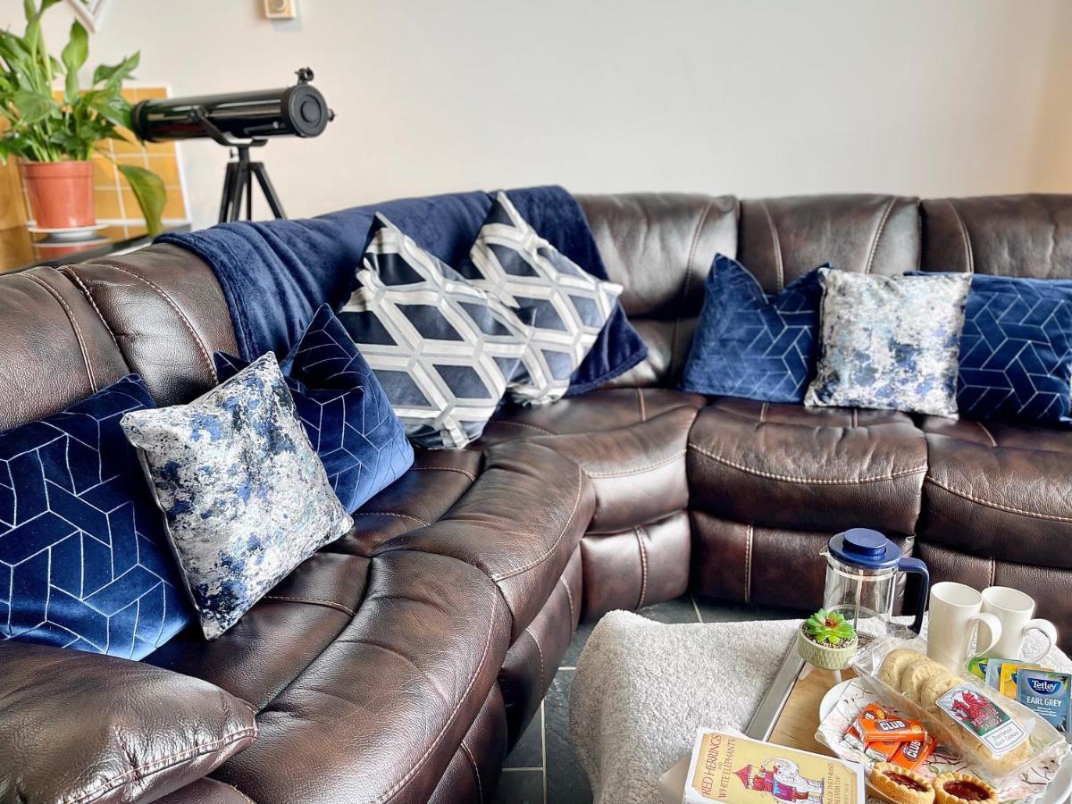 The Mermaids Watch Pendine Dog Friendly With Cymru Holidays Exterior photo